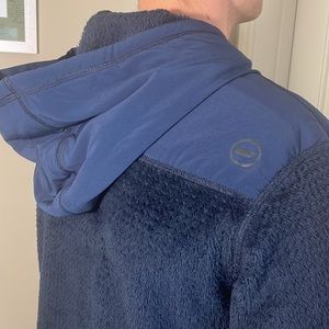 Vineyard Vines Navy Fuzzy Fleece Zip Up Jacket Men’s